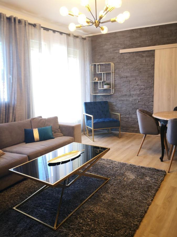 Logement Entier 78 M2, 7 Pers Cosy Et Spacieux Proche Du Centre-Ville Et De La Gare Aviñón Exterior foto