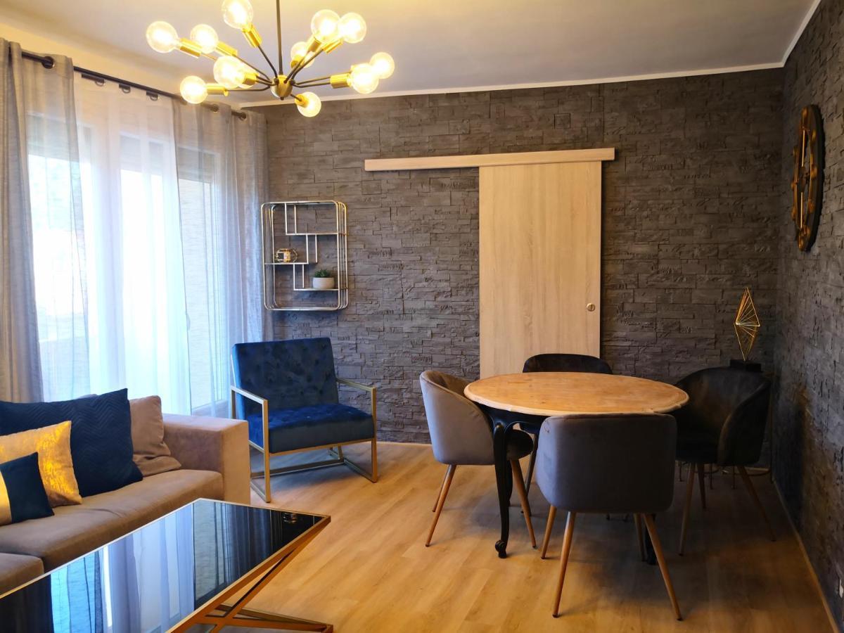 Logement Entier 78 M2, 7 Pers Cosy Et Spacieux Proche Du Centre-Ville Et De La Gare Aviñón Exterior foto